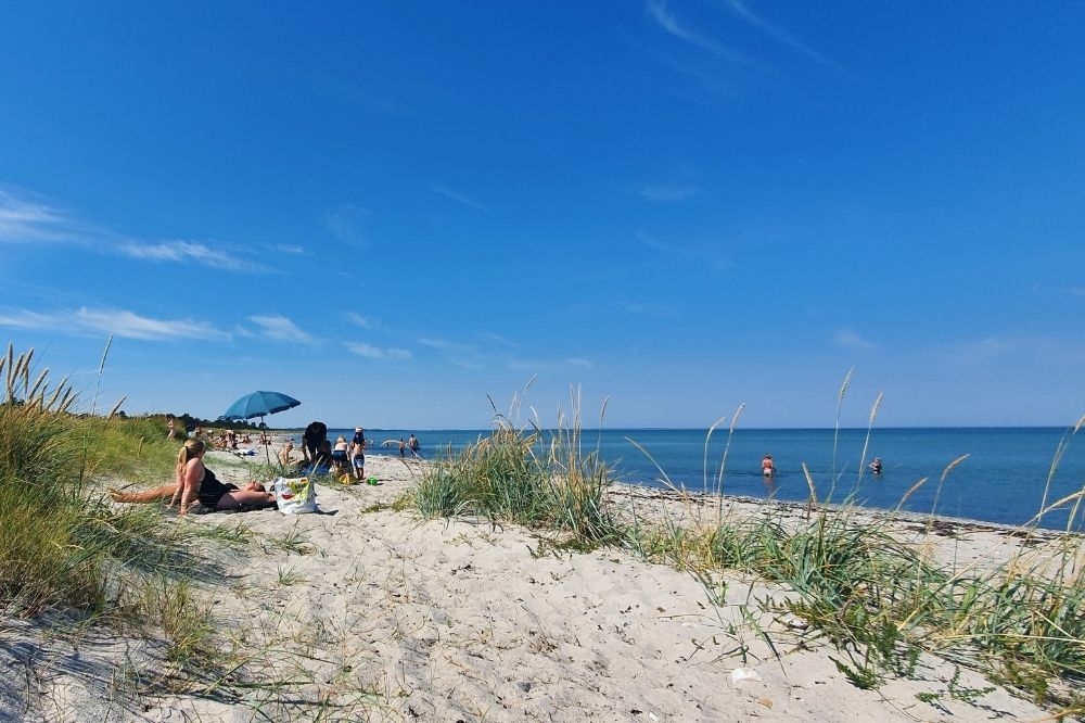 Den flotte stranden nær luksushus nr. 320 ved Østjylland.