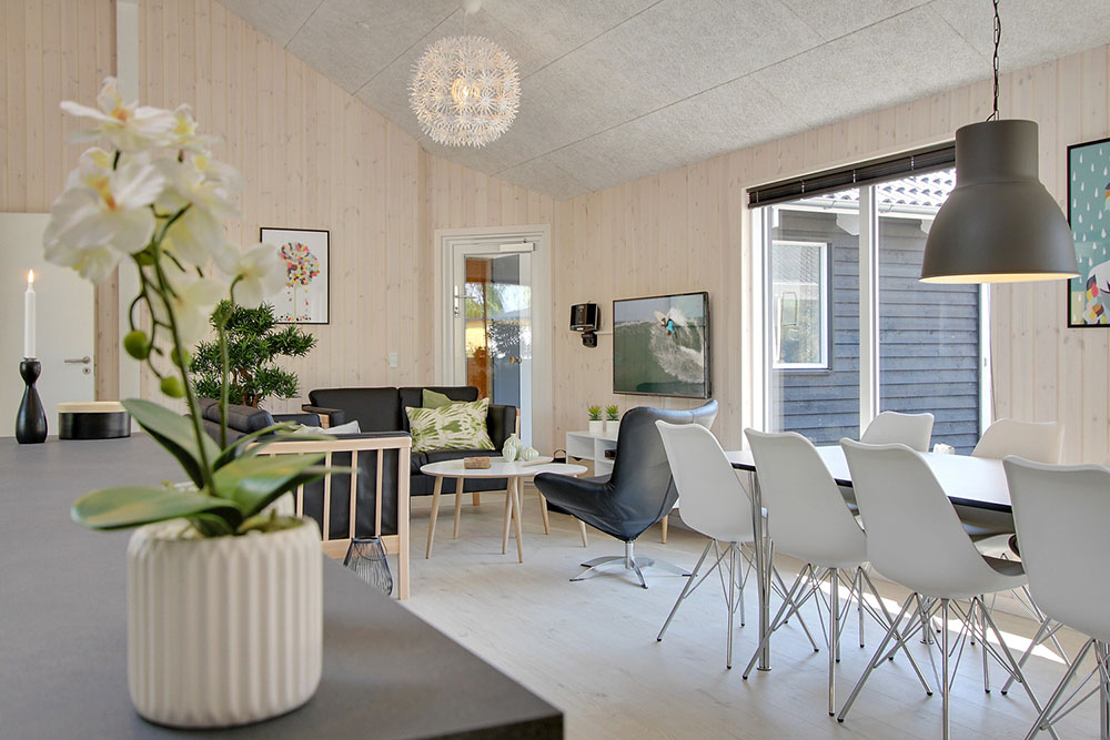 Oppholdsrom med plass til 22 i luksushus nr. 374.