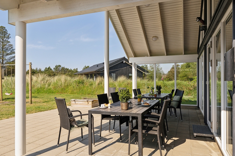 Stor terrasse i luksushus nr. 396 i Vestjylland.