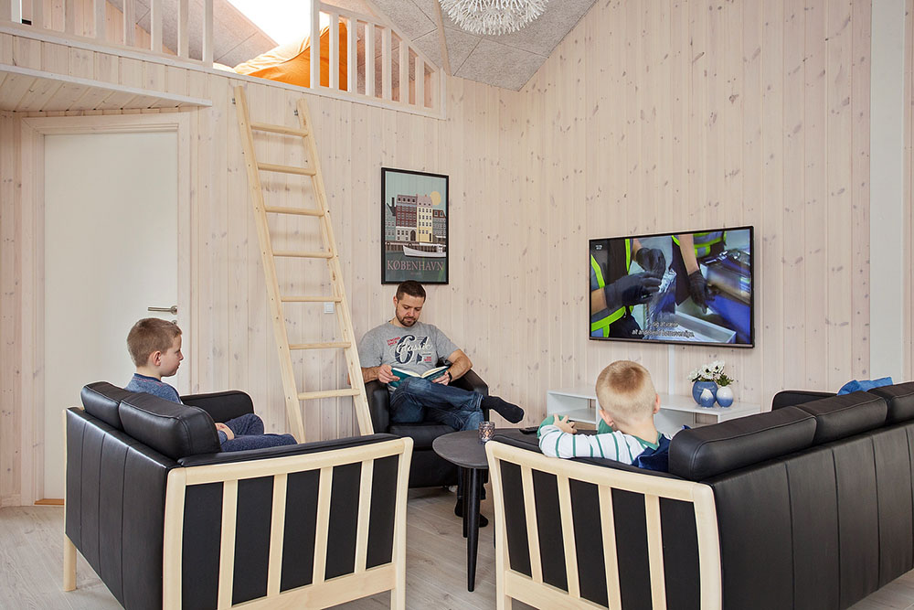 Konkurrer i feriehusets aktivitetsrom når dere besøker luksushus nr. 398 i Nordsjælland.