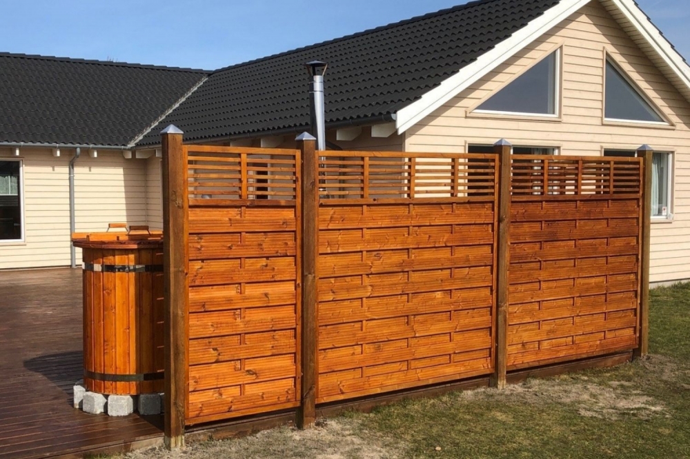 I tillegg til alle aktivitetsmulighetene i husets bassengavdeling, tilbyr også luksushus nr. 398 mengder av utendørsaktiviteter