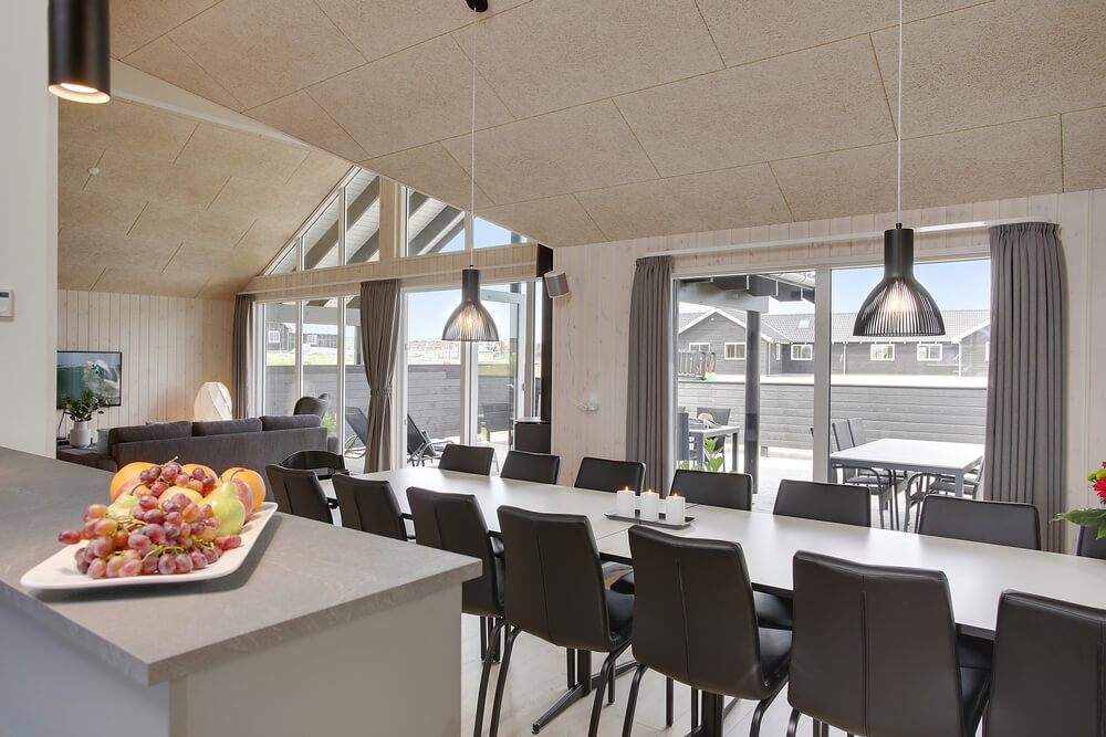 Oppholdsrom med plass til 14 i luksushus nr. 418.