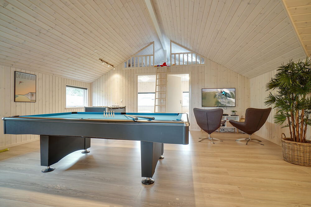 I tillegg til alle aktivitetsmulighetene i husets bassengavdeling, kan du også spille biljard, bordtennis og dart i luksushus nr. 417