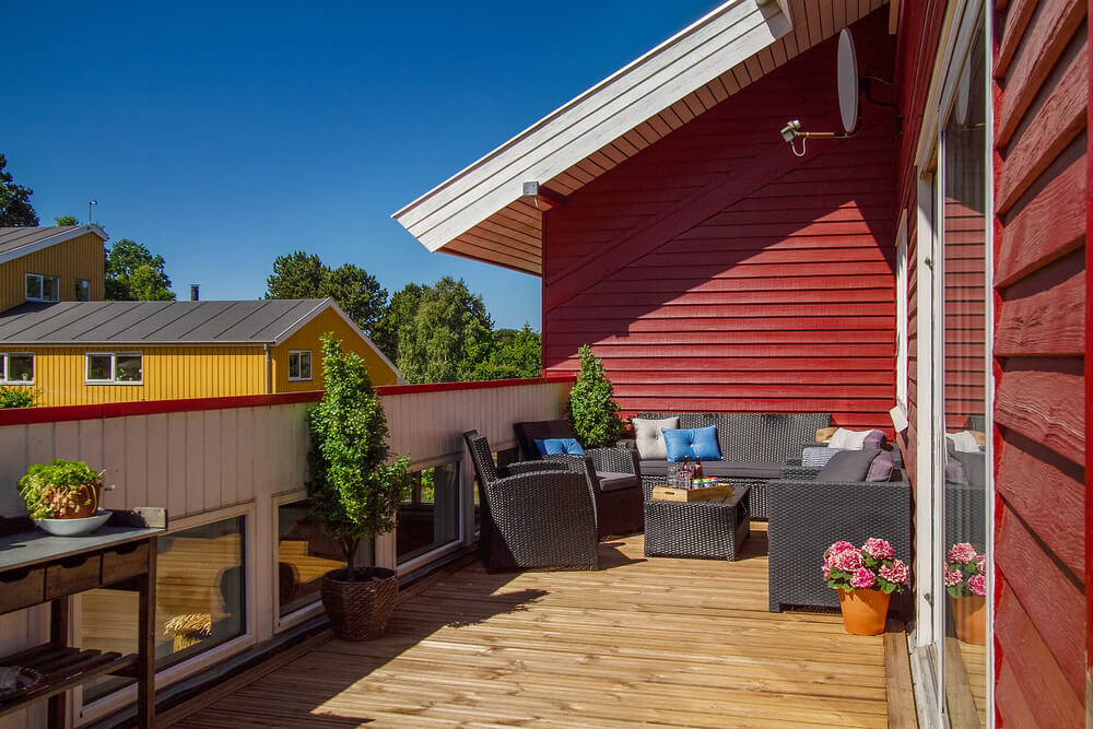 Luksushus nr. 423 har en deilig terrasse med gode hagemøbler til 28 personer.