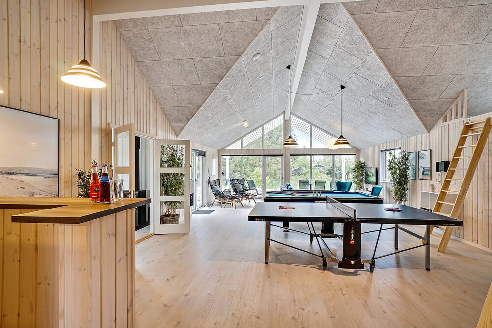 I tillegg til alle aktivitetsmulighetene i husets bassengavdeling, kan du også spille biljard, bordtennis og dart i luksushus nr. 431