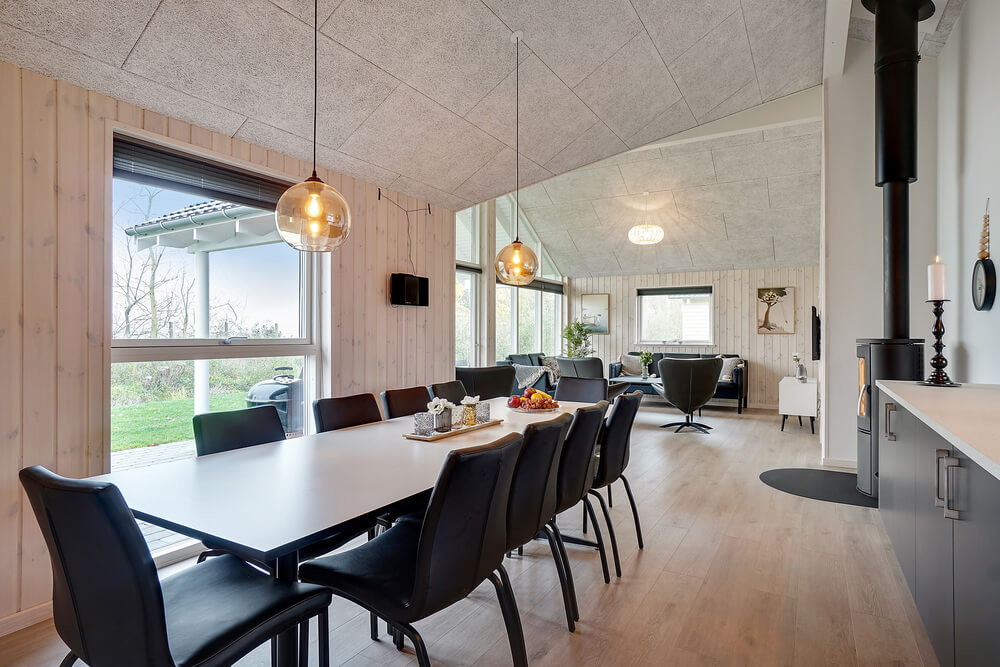 Oppholdsrom med plass til 10 i luksushus nr. 724.