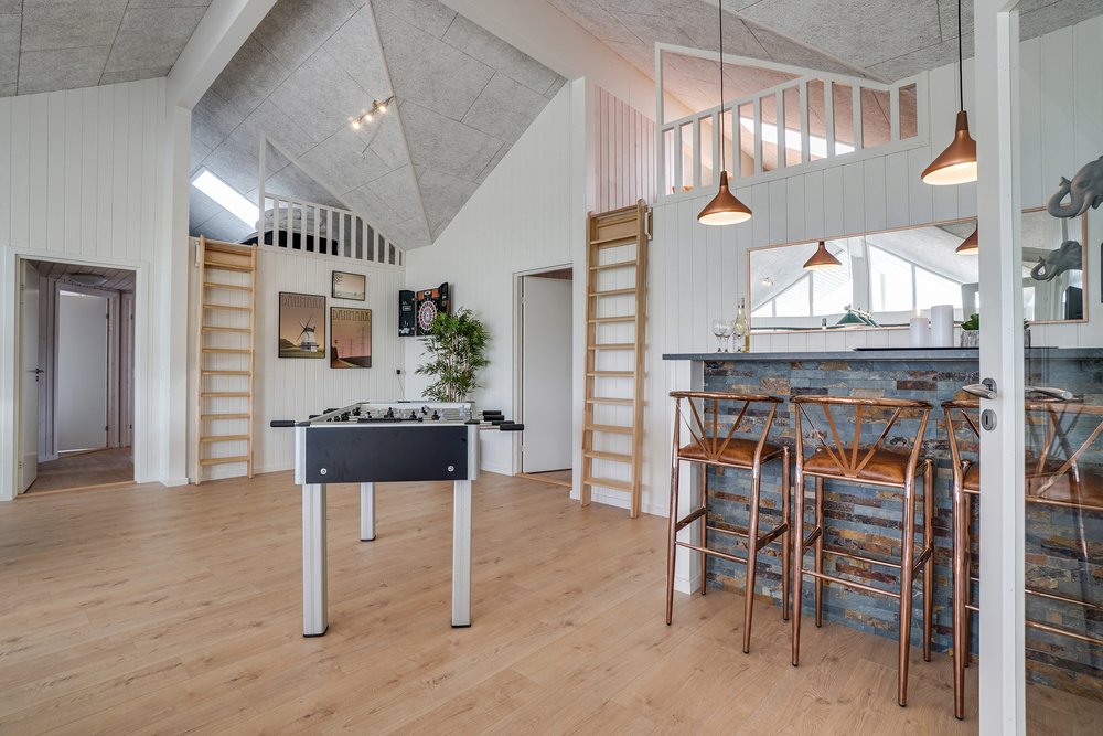 Konkurrer i feriehusets aktivitetsrom når dere besøker luksushus nr. 441 i Østjylland.