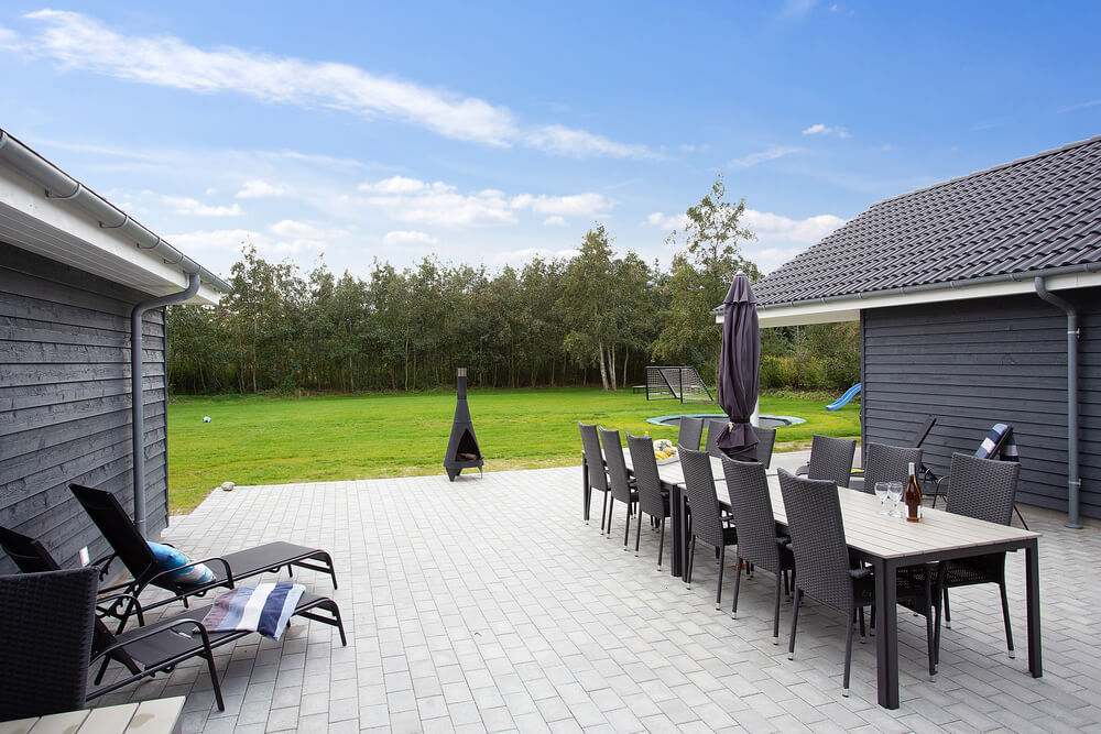 Luksushus nr. 432 har en deilig terrasse med gode hagemøbler til 20 personer.
