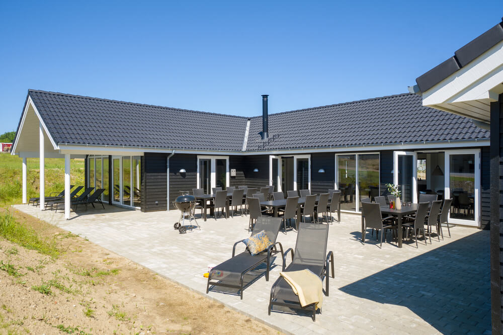 Luksushus nr. 491 har en deilig terrasse med gode hagemøbler til 30 personer.