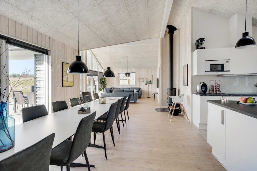 Oppholdsrom med plass til 18 i luksushus nr. 523.