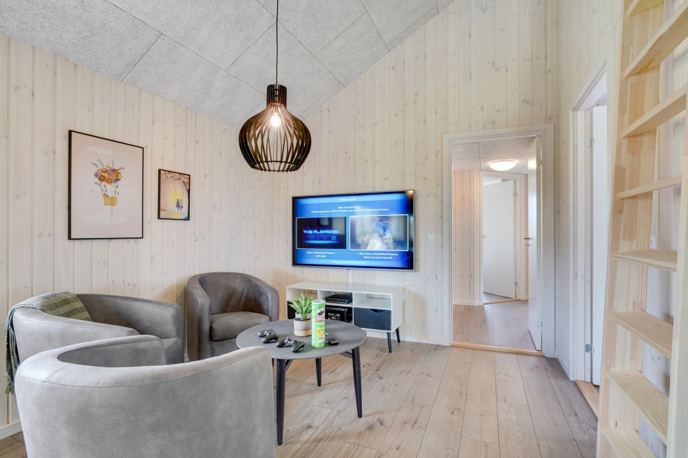 Sofakroken i luksushus nr. 547 i Limfjorden.