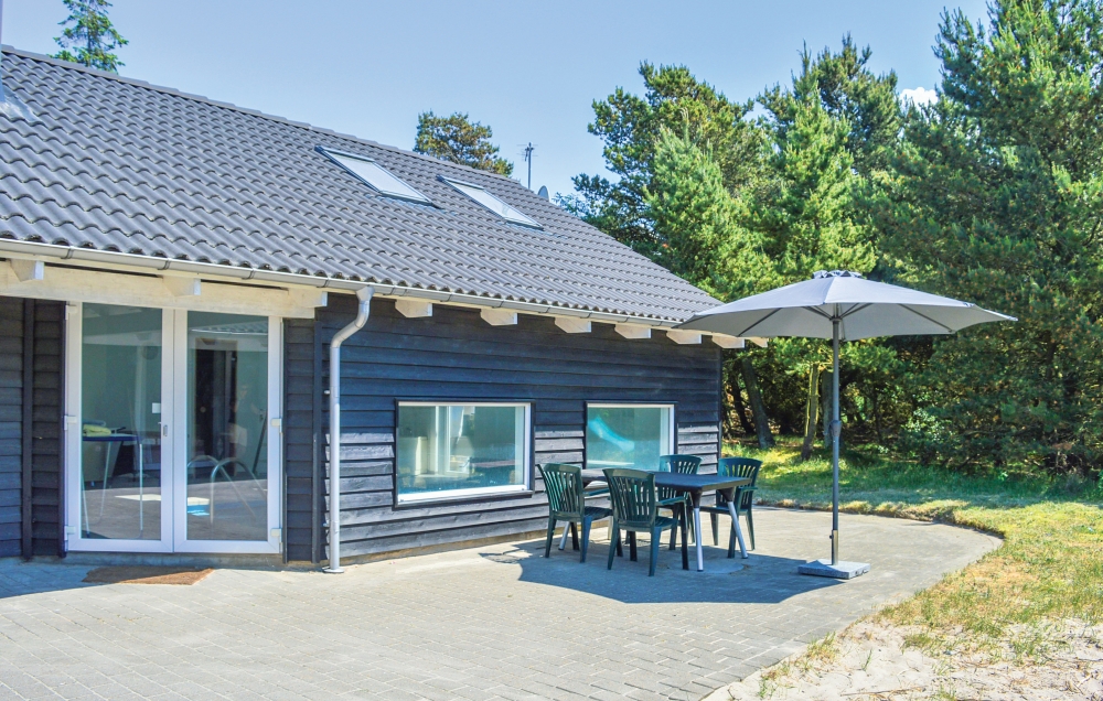 Luksushus nr. 571 har en deilig terrasse med gode hagemøbler til 22 personer.