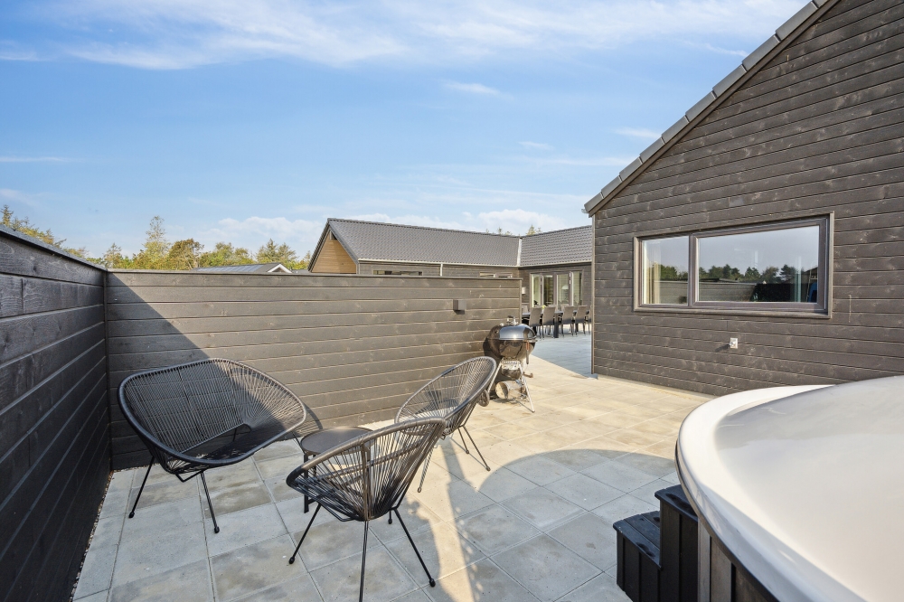 Stor terrasse i luksushus nr. 579 i Vestjylland.