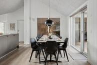 Oppholdsrom med plass til 14 i luksushus nr. 593.