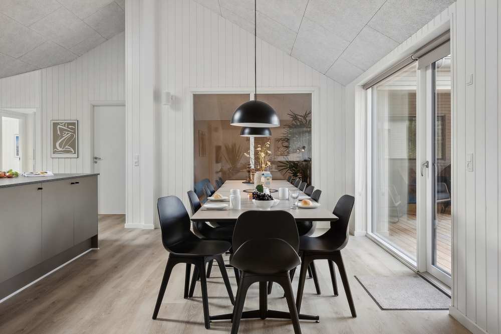 Oppholdsrom med plass til 14 i luksushus nr. 593.