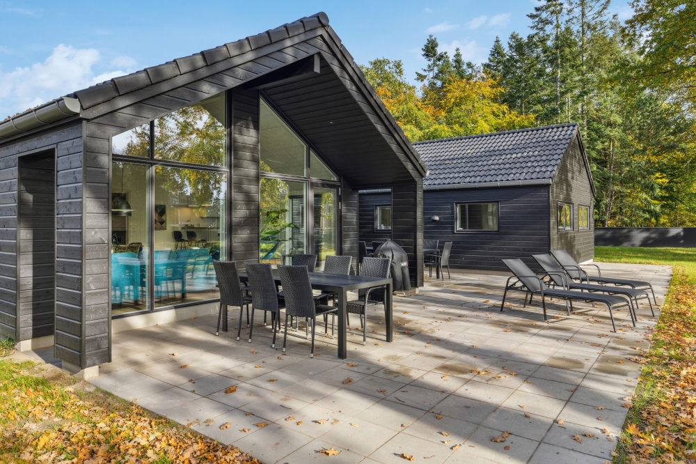 Luksushus nr. 754 har en deilig terrasse med gode hagemøbler til 12 personer.