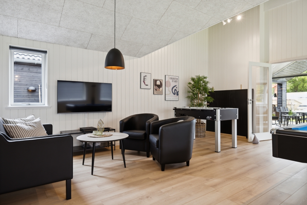 Aktivitetsrom i luksushus nr. 755 med 6 soverom og plass til 16 personer.