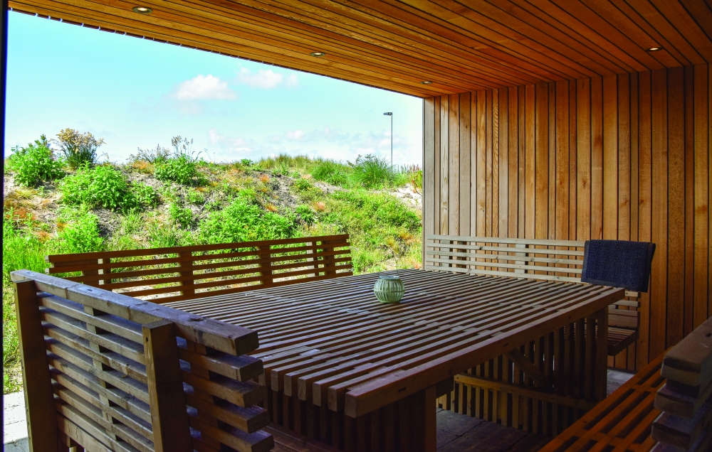 Stor terrasse i luksushus nr. 607 i Nordjylland.