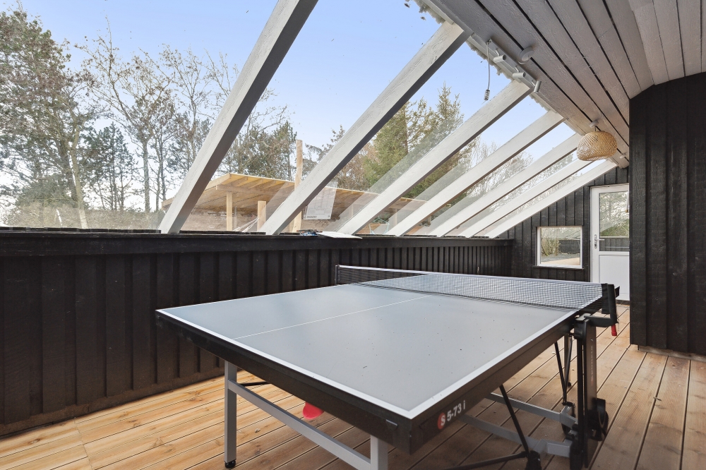 I tillegg til alle aktivitetsmulighetene i husets bassengavdeling, kan du også spille biljard, bordtennis og dart i luksushus nr. 623