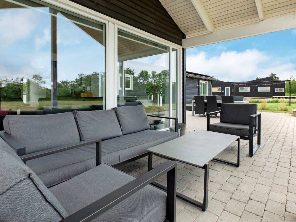 Luksushus nr. 626 har en deilig terrasse med gode hagemøbler til 14 personer.