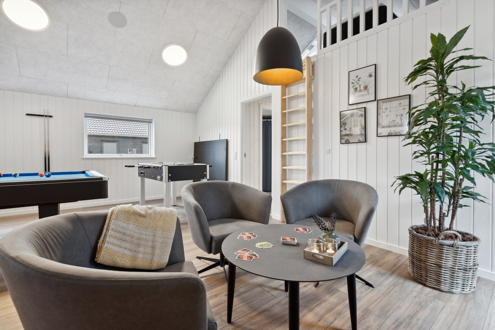 Aktivitetsrom i luksushus nr. 655 med 6 soverom og plass til 14 personer.