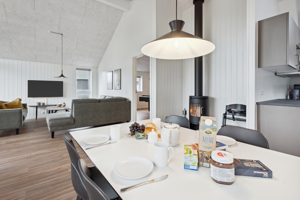 Oppholdsrom med plass til 14 i luksushus nr. 655.