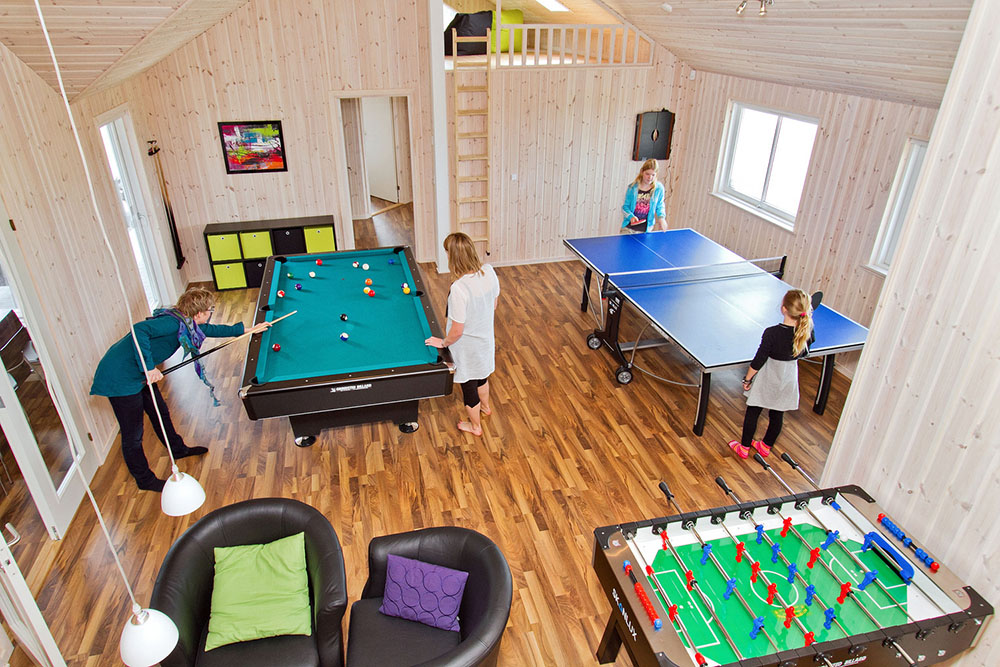 I tillegg til alle aktivitetsmulighetene i husets bassengavdeling, kan du også spille biljard, bordtennis og dart i luksushus nr. 267