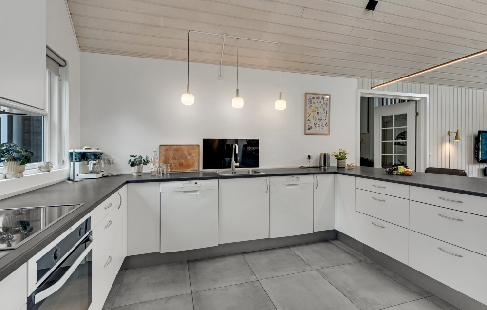 Kjøkkenet i luksushus nr. 189 er godt innrettet.