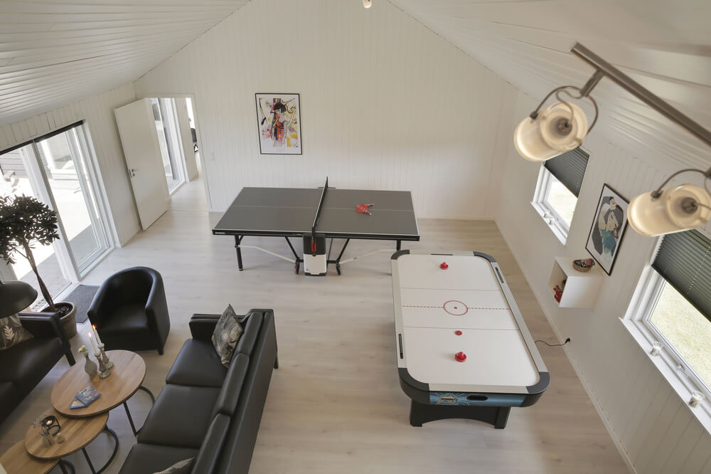 Luksushus nr. 207 til 26 personer tilbyr et stort aktivitetsrom med bl.a. biljard og dart