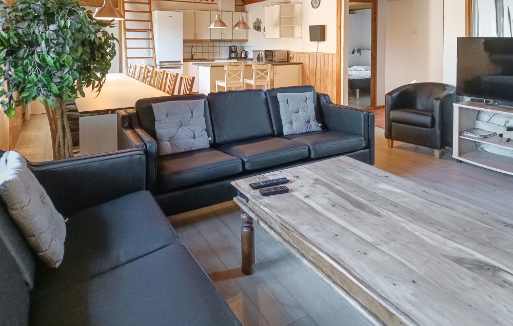 Sofakroken i luksushus nr. 84 i Sverige.
