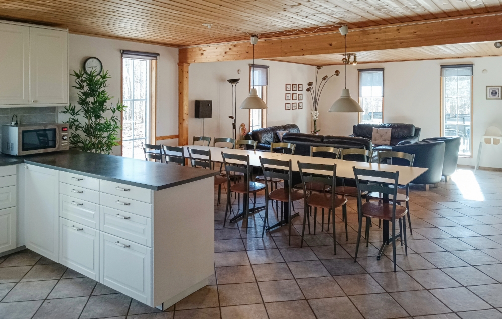 Kjøkkenet i luksushus nr. 78 er fullt utstyrt så dere lett kan lage mat til 14 personer.