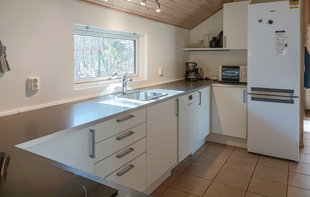 Kjøkkenet i luksushus nr. 244 er godt innrettet.