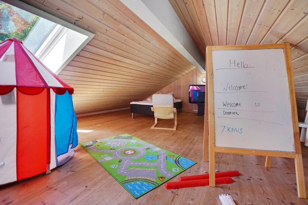 Noen av de 16 soveplassene i luksushus nr. 277 finnes på hems